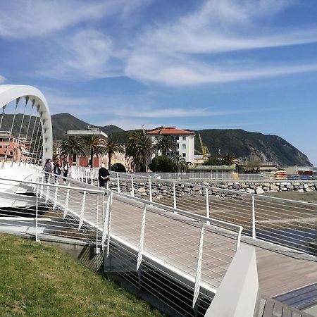 Seafront Riva Appartamento Fronte Mare Sestri Levante Buitenkant foto